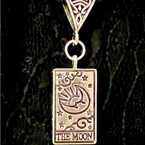 The Moon Tarot Card Pendant Necklace with a Starry Moon Back of Neck Charm - Picture 3 of 12